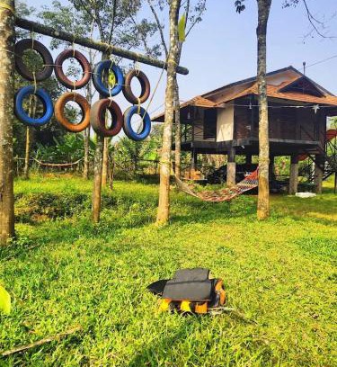 Vayittiri Casa | Sansree's Puzhakkal Riverview Cottage