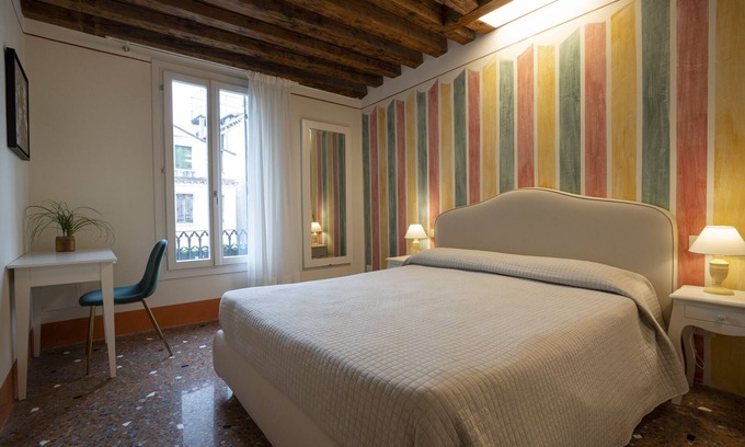 San Polo Apartamento | Sant'Aponal Prestige by Wonderful Italy