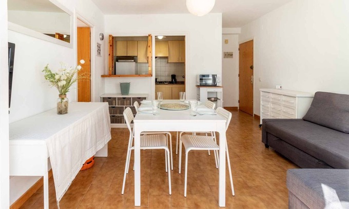 Ciudad Universitaria Apartamento | SANT CARLES 25.2 - apartamento soleado con terraza