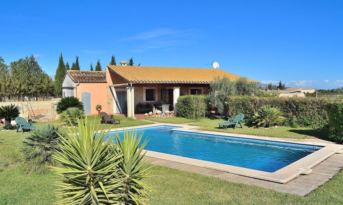 Muro Villa | Sant Vicenç 022 tradicional finca con piscina privada, espacioso jardín y WiFi