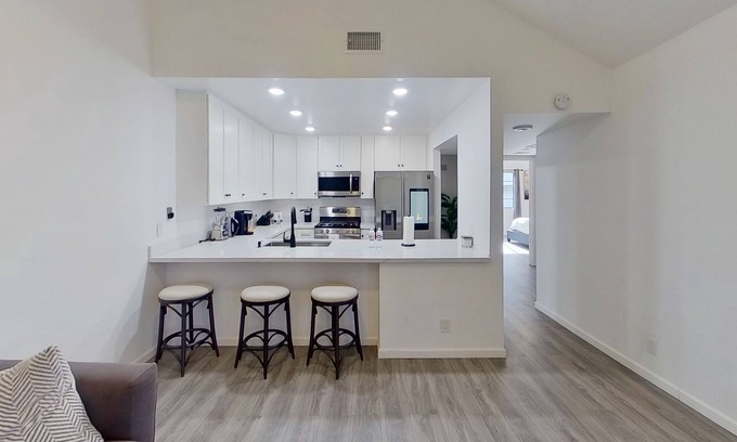 Alta Mesa Condominio | SANTA BARBARA 2BR Home|Walk to Beach|Mountain View❤️️