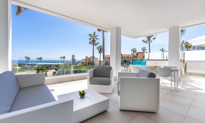 El Faro Apartamento | Santa Barbara Heights CLC - lujo, piscina privada, vista del mar