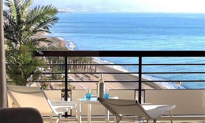 Carihuela Apartamento | Santa Clara : VUE Magnifique SUR LA Baie DE Malaga