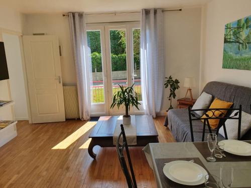 Saint-Ouen-de-Mimbre Casa | Santa Maria