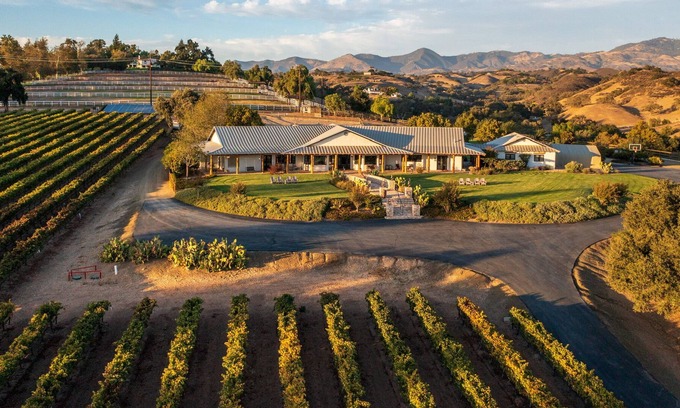 Santa Ynez Casa | Santa Ynez vineyard and equestrian estate