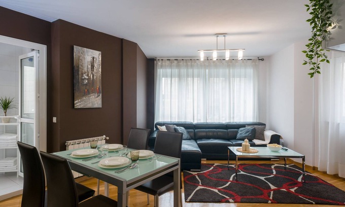 O Milladoiro Apartamento | "SantaMaria I" Moderno apartamento a 4km de Santiago, conexión WiFi-Netflix-HBO