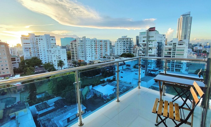 Ensanche Naco Apartamento | Santo Domingo Bachelor Party 4BR Luxury City Center PH3