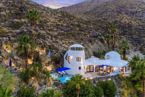 The Mesa Casa | Santorini House Panoramic Palm Springs Views