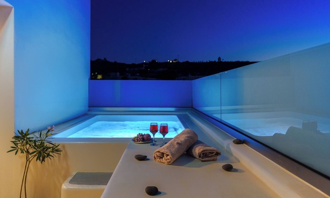 Emporio Casa | SantoRossa Luxury Villas