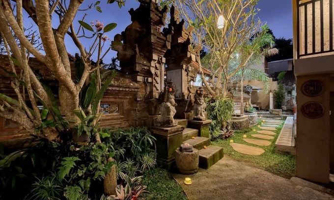 Melayang Hotel | Santosha Place