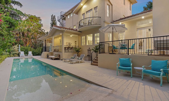 Indian Beach Sapphire Shores Casa | Sapphire Shores | Luxury Pool, 2 Fireplaces, Game Room + 2 Bars!