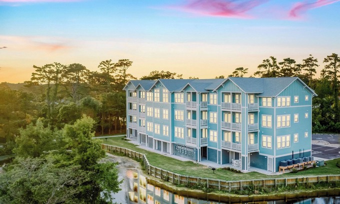 Colington Condominio | Sapphire Sound 3 Bedroom Condo at Hamilton Cay Reserve