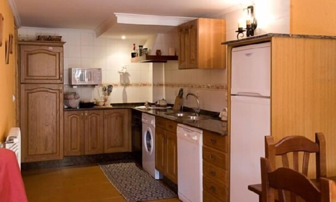 Serantes Cabaña | SARA apartamento rural (alquiler íntegro) Pumarega para 6 personas