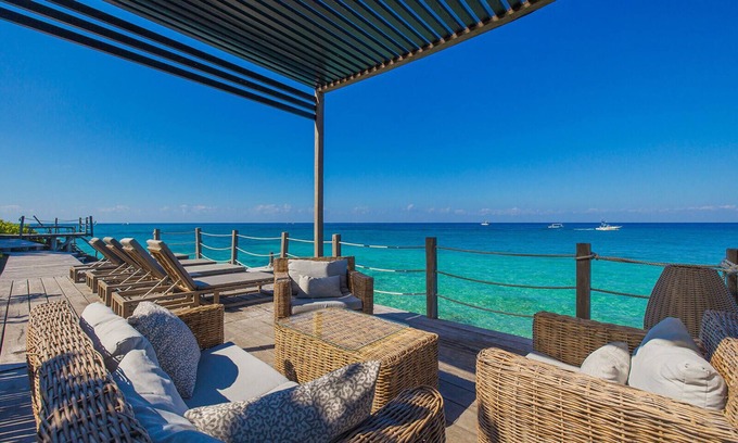 Costa Maya Villa | NUEVO retiro arquitectónico de lujo para los amantes de la arquitectura.