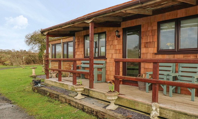 Narberth Cabaña | SARNGWM, pet friendly, country holiday cottage in Narberth