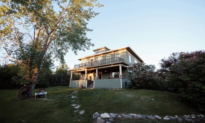 Clavet Casa | Saskatoon’s Crown Jewel: Victorian Mansion w Forest Views, Timeless Elegance