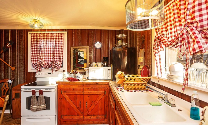 Benton Cabina | Sasquatch Cabin