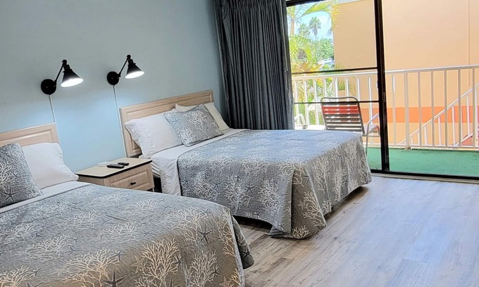 Treasure Island Hotel | Satellite Motel - Sun Kiss 114