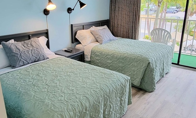 Treasure Island Hotel | Satellite Motel - Sweet Retreat 119