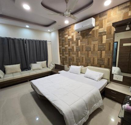 Indore Apartamento | Satyabhama HomeStay-Ruby- Luxury one RK appartment