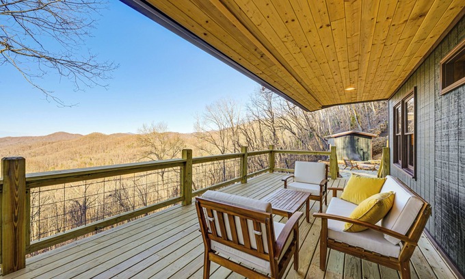 Franklin Cabina | Sauna + Views: Private Franklin Cabin on 10 Acres