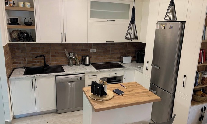 Novi Beograd Apartamento | Sava Serenity: Cozy 2BR with River Promenade Access