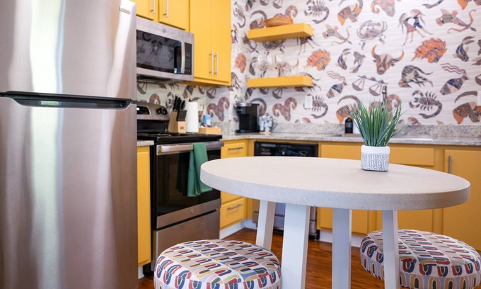 Dixon Park Condominio | Savannah Home * 2 bedroom * Firepit * Sleeps 4 * Dogs OK * Free Parking