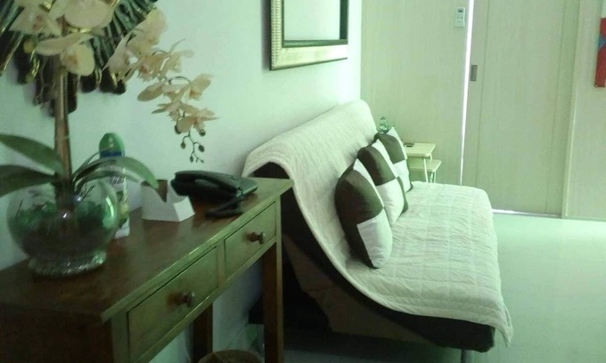 Santo Cristo Condominio | Ahorre dinero 2 BR Condo Resort .Georgeous acogedor y espacioso