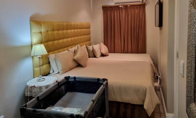 Rondebosch East Cama Y Desayuno | Savoy Lodge - habitación con desayuno incluido!