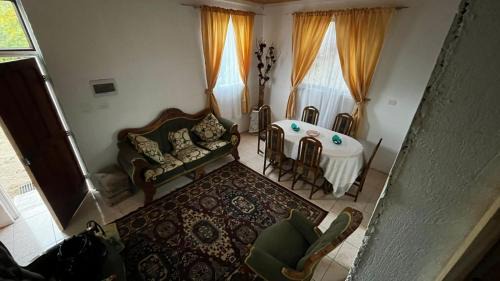 Constitucion Casa | Sazón Casero Cabaña