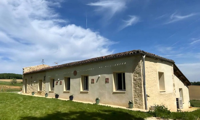 Bonas Otro | Scala House