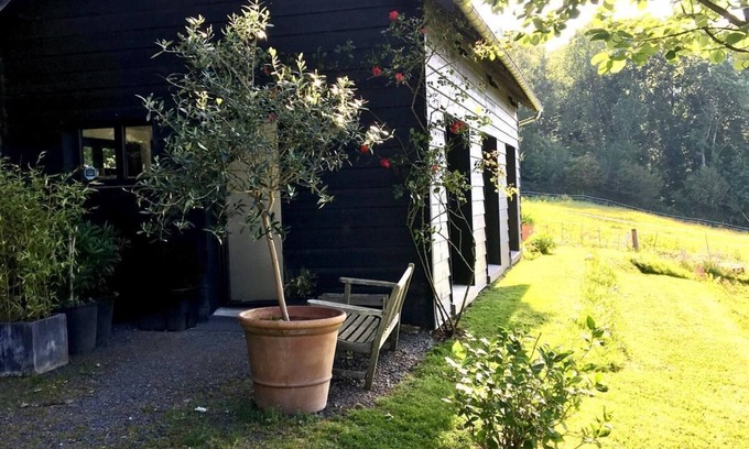 Saint-Pierre-de-Cormeilles Casa | Scandinavian-style house in the middle of greenery