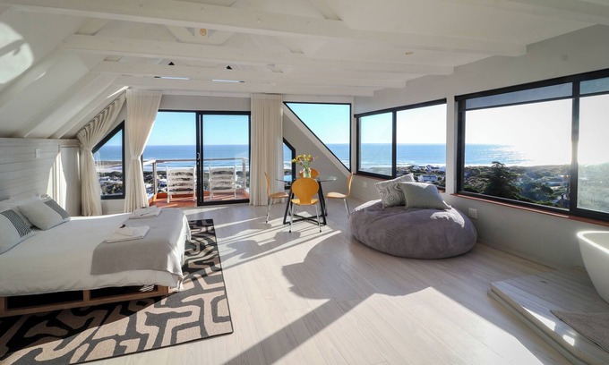 Cape Peninsula Apartamento | Scarborough Loft: Your Stylish Seaside Retreat
