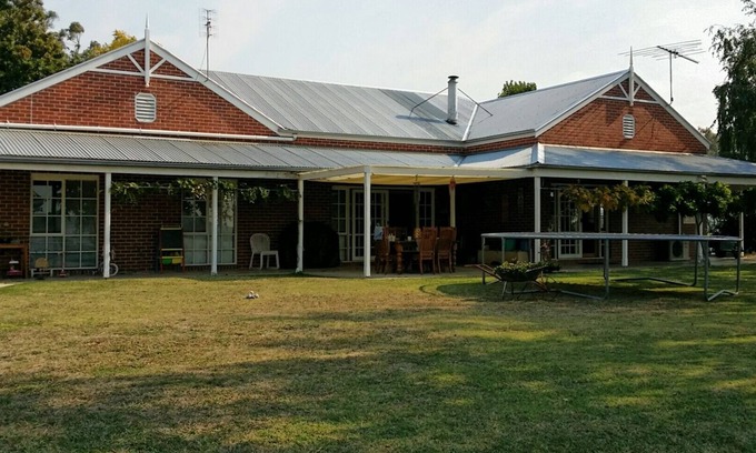 Yinnar South Casa | ROBLE ESCARLATA ALOJAMIENTO EN CASA RURAL RETREAT
