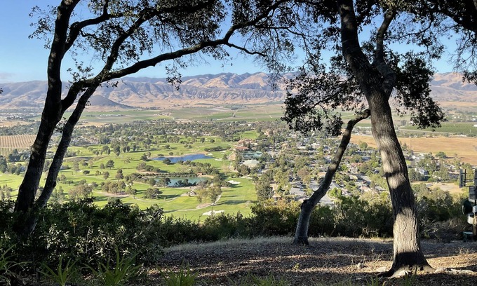 San Luis Obispo Casa | Scenic Beauty 5000 sq ft on 10 acres. close to wineries, airport, & Beach!