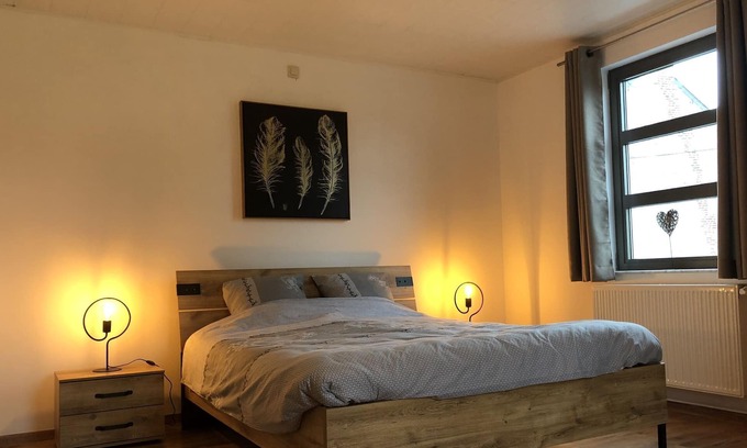 Philippeville Cabaña | Cabaña escénica en Merlemont con balcón