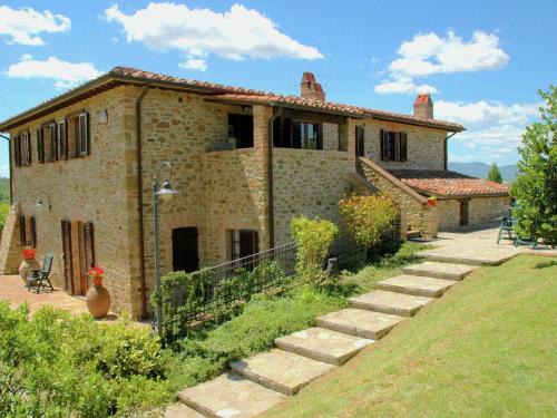 Popoltaio-Schiacciato Casa | Scenic Farmhouse with Pool