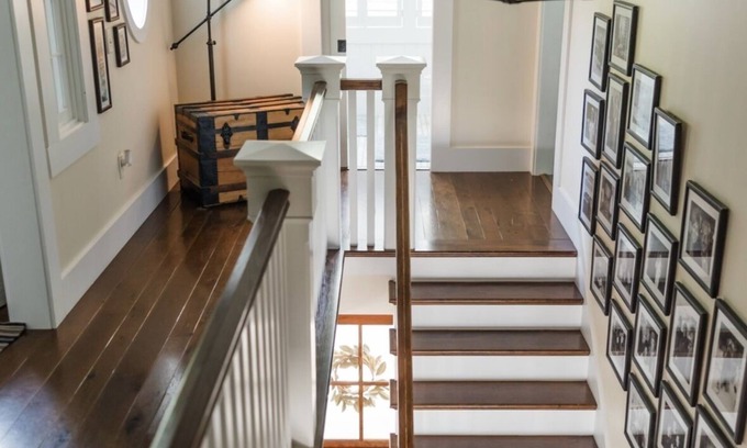 North East Casa | Scenic lake house on the shores of Lake Erie. Spacious home with lake access.