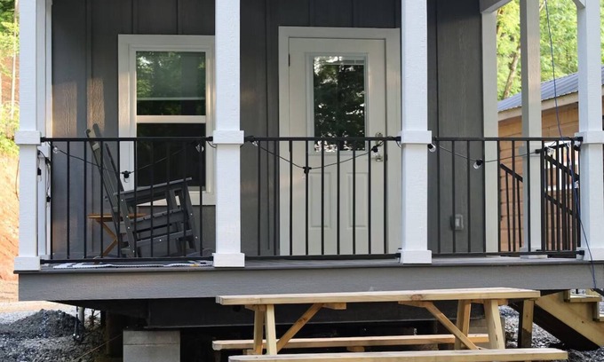 Bryson City Cabina | Scenic Mountain Tiny Home Getaway Near Nantahala River
