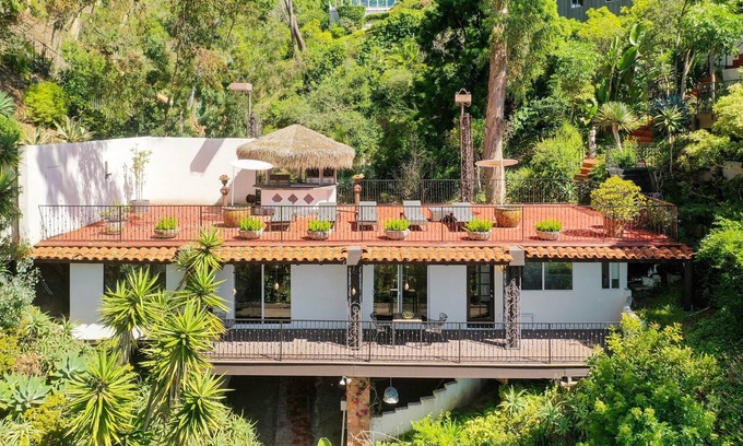 Country Club Cabaña | Scenic Ocean View Guesthouse w/ Rooftop Deck & Canyon Views Near Country Club