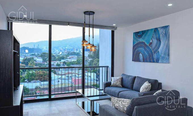 San Salvador Apartamento | Scenic San Salvador Downtown Views