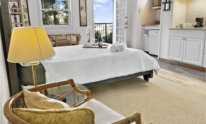 Hollywoodland Apartamento | Experience the Hollywood Hills 20% Off Promo