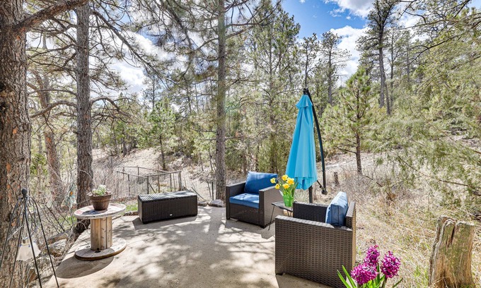 Rapid City Casa | Scenic & Serene Rapid City Getaway on 1 1/2 Acres!