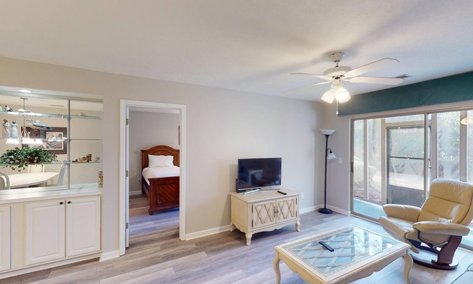 Pawleys Island Villa | Scenic Serenity 2 Bedroom Villa with Balcony