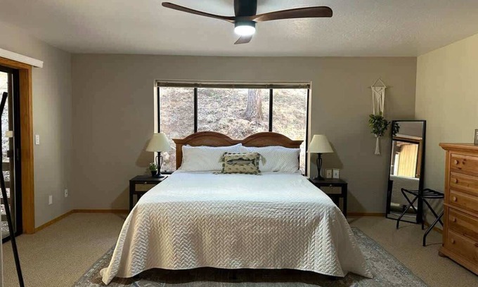 Twain Harte Casa | Scenic Sierra - Twain Harte Lake Access- Sleeps 18