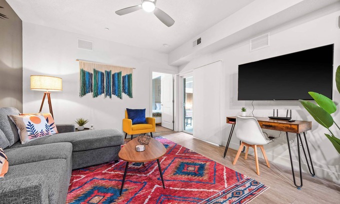 Downtown Salt Lake City Apartamento | Scenic SLC Apartment w Pool & Gym