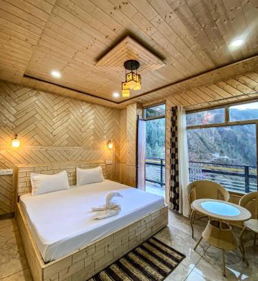 Theog Casa | Scenic Village Stay near Kufri With Bonfire & Veg Meals-Alpine Crest Homestay Kufri