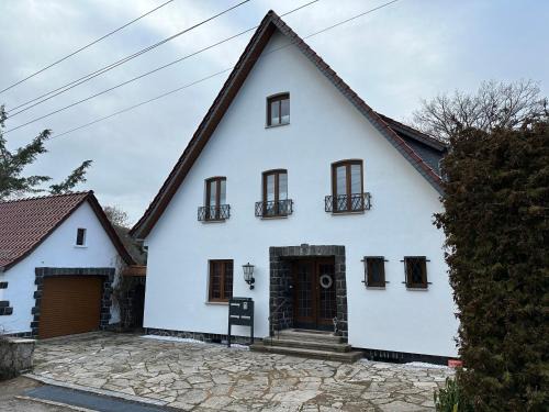 Stadtlengsfeld Apartamento | Schöne Ferienwohnung im Landhaus