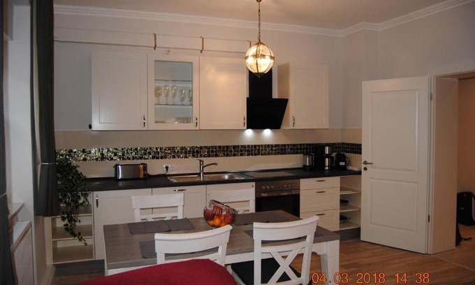 Gaarden-Sud - Kronsburg Apartamento | Schöne Ferienwohnung zentral gelegen