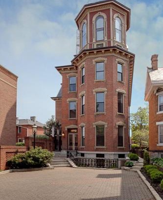 German Village Casa | Schwartz Castle